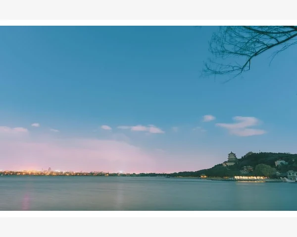 咳嗽是一种常见的症状，不仅会影响生活质量，还可能暗示身体存在某种疾病。对于咳嗽和痰多的大人，中医提供